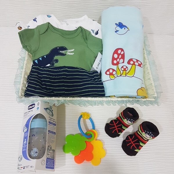 How to Choose a Gift for a Newborn Baby?