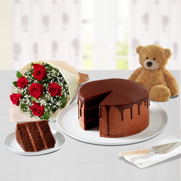 Cake, Teddy and Roses