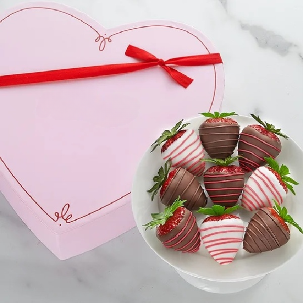 LOVE Chocolate Strawberries
