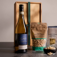 White Wine & Nibbles Gift Box