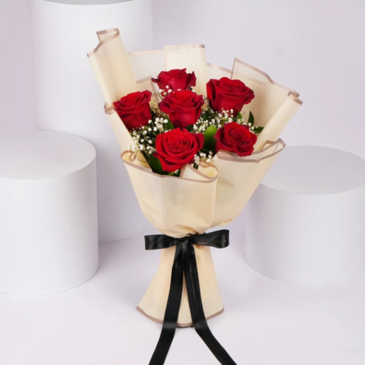 Bunch Of Ravishing Red Roses