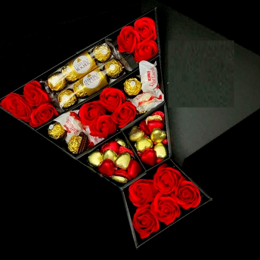 Ferrero Rocher & Raffaello With Red Roses