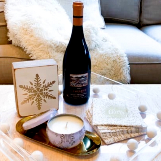 93 Point Pinot Noir and Wine Décor