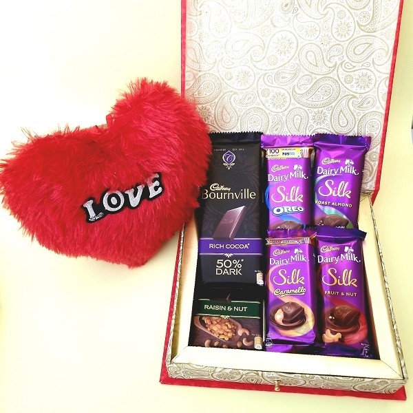 Valentine’s–gifts- for-girlfriends